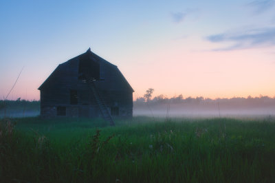 Barn, foggy evening
