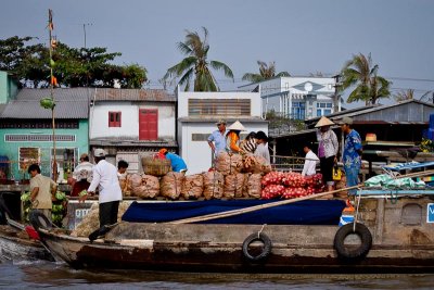 Cai Rang Floating Market (2)