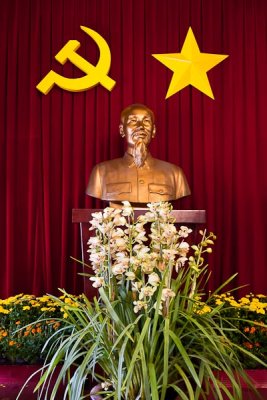 Bust of Ho Chi Minh in the Grand Hall