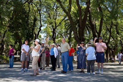 Walking Tour near the Emperador Hotel