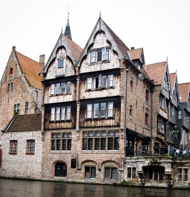 Canal Trip Through Bruges (6)