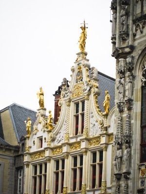 Walking Through Bruges (7)