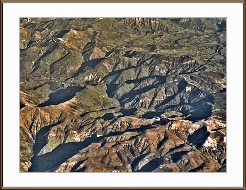 Love the textures and colors in the mountains...