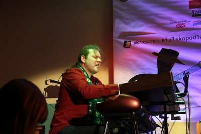 Playing on Hammond