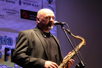 Portrait of saxophonist