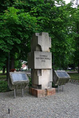 Monument in Niepolomice