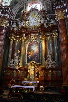 Collegiate Parish Church of St. Stanislaus - Interior