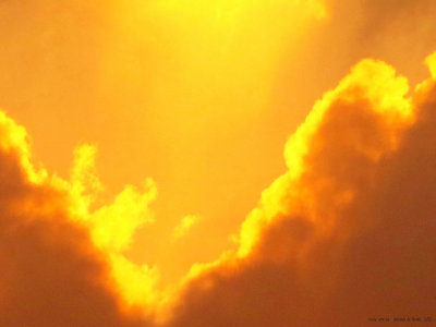 Nuages, orange  Antonio DE MORAIS  2012.jpg