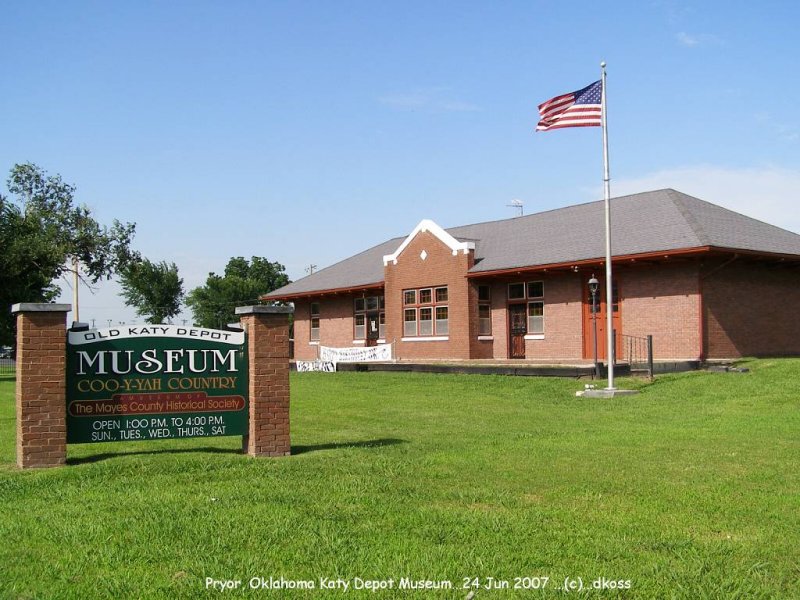 Pryor Depot Museum 001.jpg