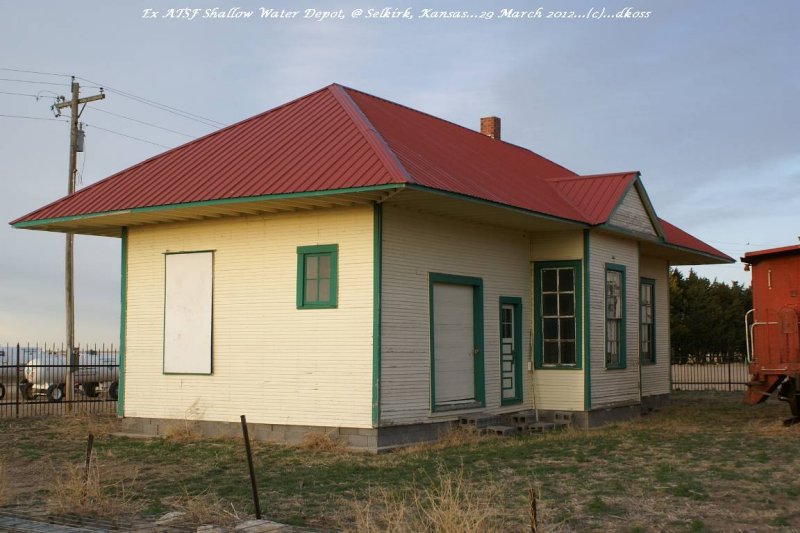 Ex- ATSF Shallow Water Depot  Selkirk KS 001.jpg