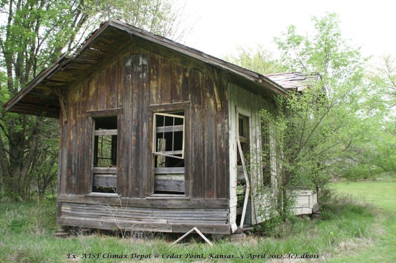 Ex- ATSF Climax KS depot_001.jpg