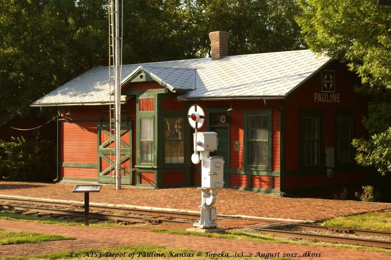 Ex ATSF Depot of Pauline KS 001.jpg