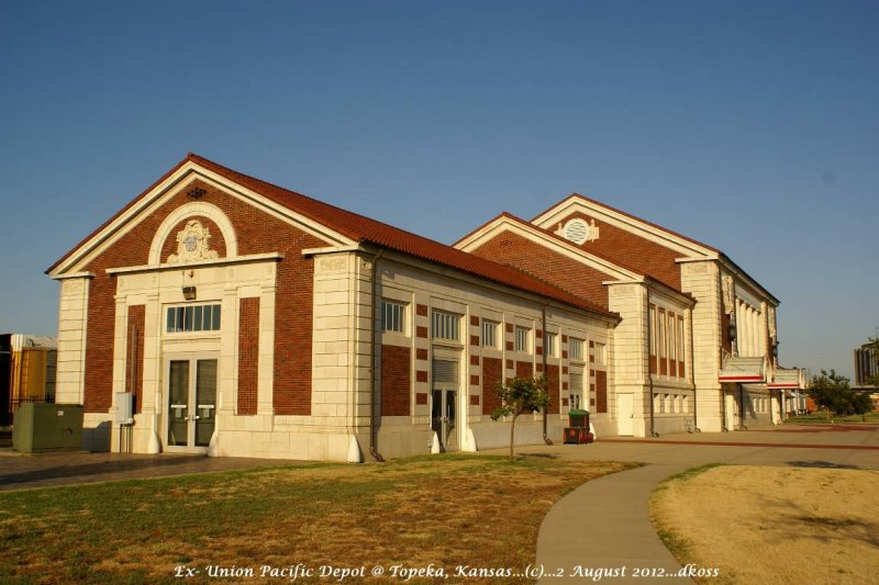 Ex- UP depot  Topeka Kansas 001.jpg