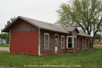 Ex-ATSF depot of Hamilton KS 001.jpg