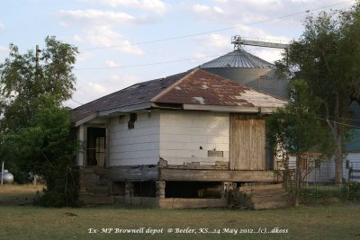 Ex- MP Brownell KS depot 001.jpg