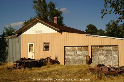 Ex- UP depot  Otis KS 001.jpg