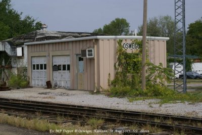 Ex- MP  Oswego KS depot 001.jpg