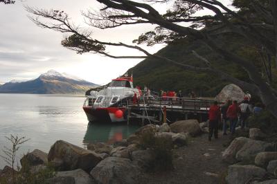 Catamaran Fiordos del Sur, Patagonia