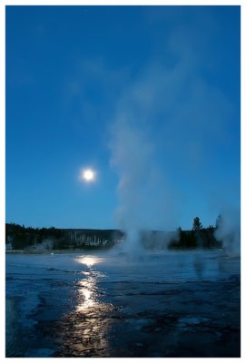 Moon reflection at Daisy Geyser