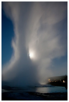 Castle Geyser eruption