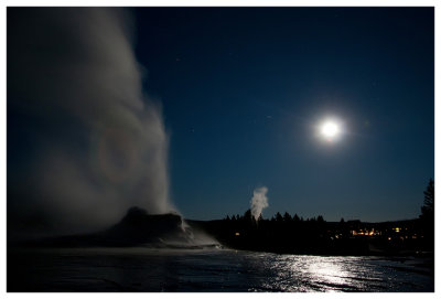 Castle and Old Faithful geysers