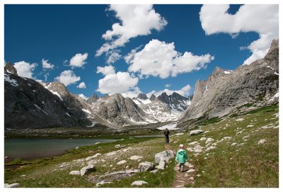 Taking a walk to the end of Titcomb Basin