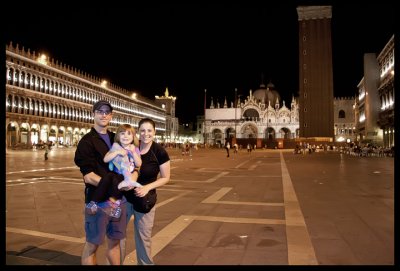 The family in the piazza