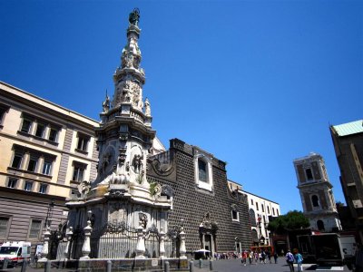 142 Piazza del Gesù Napoli.jpg