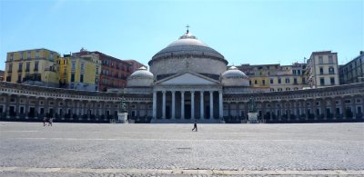 188 Piazza Plebiscito Napoli.jpg