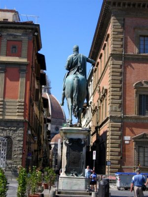 215 piazza santissima annuziata 738.jpg