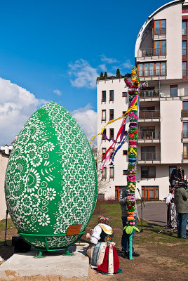 The Biggest Easter Palm And Egg
