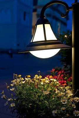 Sidewalk Cafe Lamp