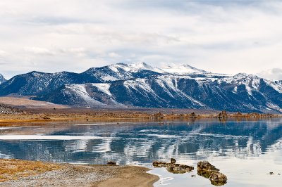 Mono Lake And Sierra Nevada Mts