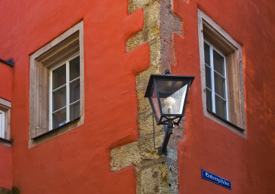 Red Corner Lamp