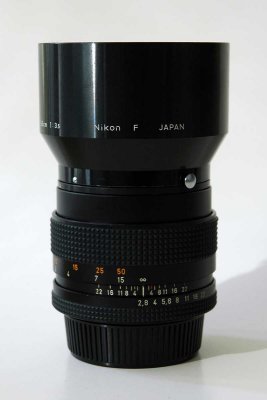 Nikon F hood for 135mm lens