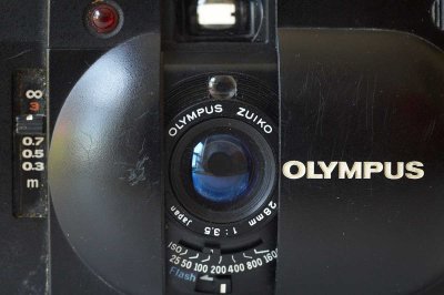 Olympus XA4