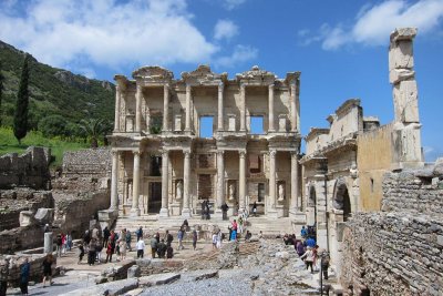 Efesos library 