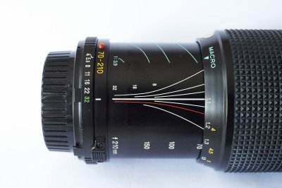 MD ZOOM 70-210mm F4 (∅55mm)