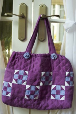 Quilted bag 2 (size 40 x 30 cm)