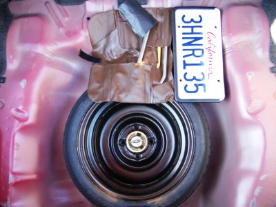 94 Honda Del Sol Si VTEC spare tire and tools in trunk