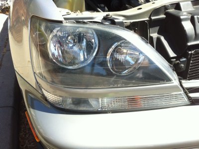 Headlights in good condition