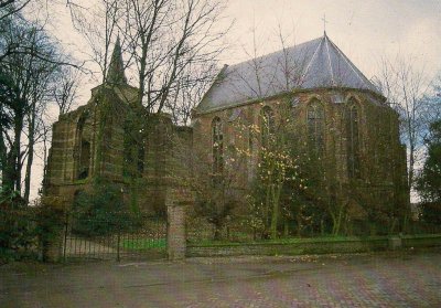 Ammerzoden, NH kerk ruine.jpg