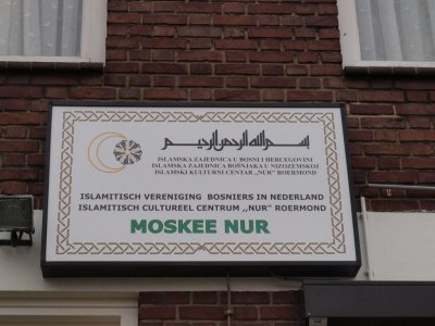 Roermond, moskee NUR Bosnisch 12, 2011.jpg