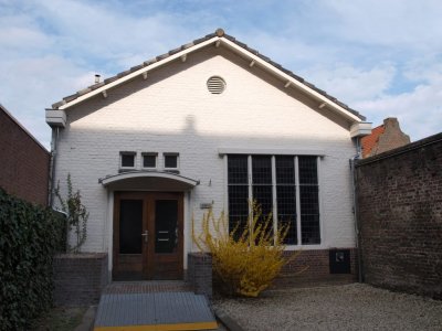 Roermond, synagoge voorm 14, 2011.jpg
