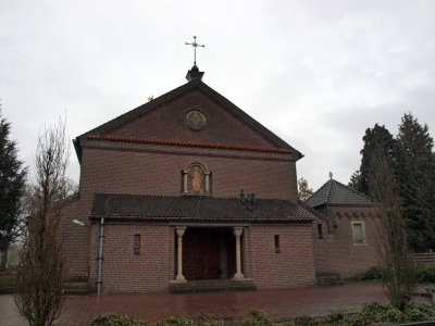Helenaveen, RK st Willibrordkerk 14, 2011.jpg