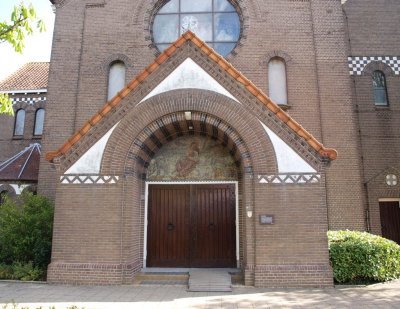 Harmelen, RK st Bavokerk 16, 2011.jpg