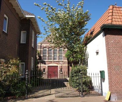 Nieuwegein (Vreeswijk), geref kerk voorm 11,2011.jpg
