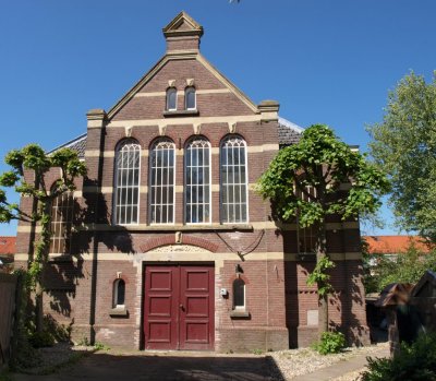 Nieuwegein (Vreeswijk), geref kerk voorm 12,2011.jpg