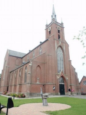 Uithuizen, RK Jacobus de Meerderekerk 02 [004], 2010.jpg