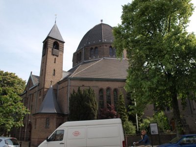 Utrecht, RK Aloysiuskerk 15, 2011.jpg